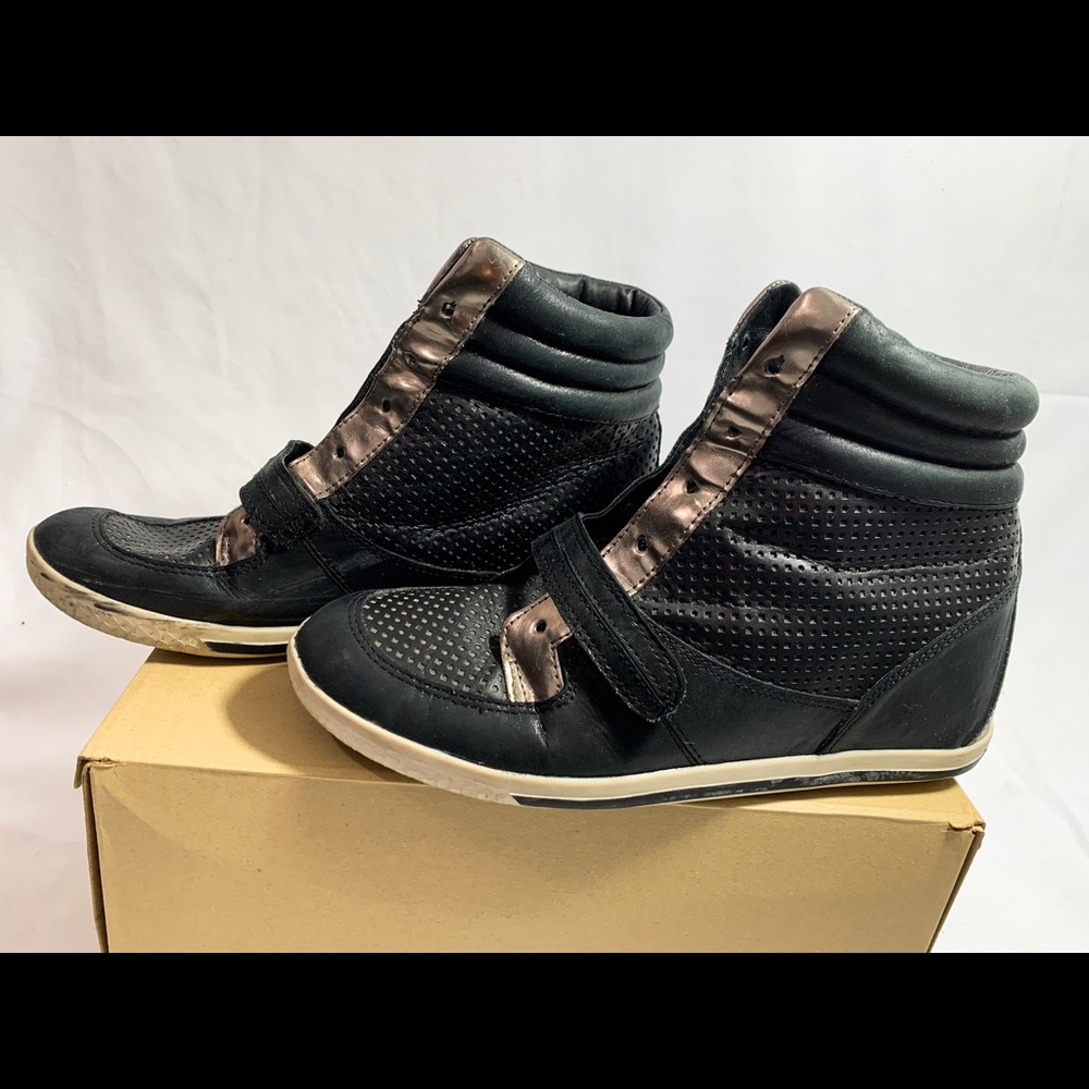 Vince Camuto Fashion  Wedge Sneaker
